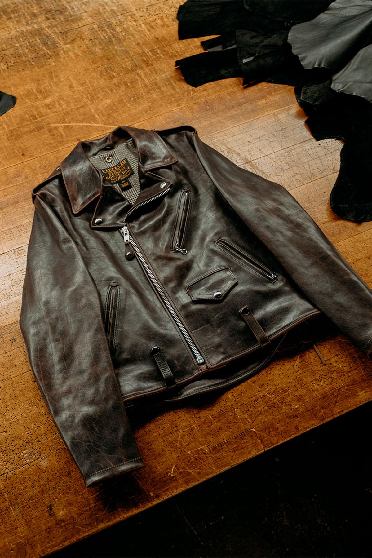 Perfecto leather jacket made in the USA with Teacore finish - Image n°3