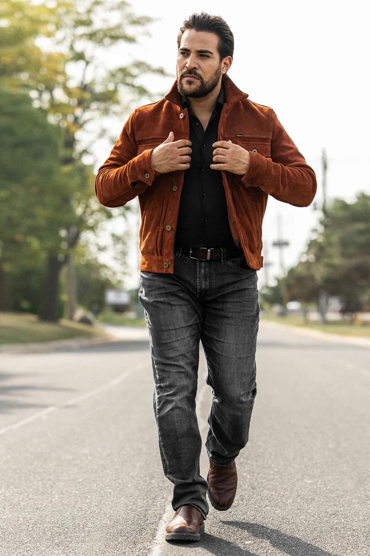 Copper roughout cowhide trucker jacket, Western-inspired and modern. - Image n°2
