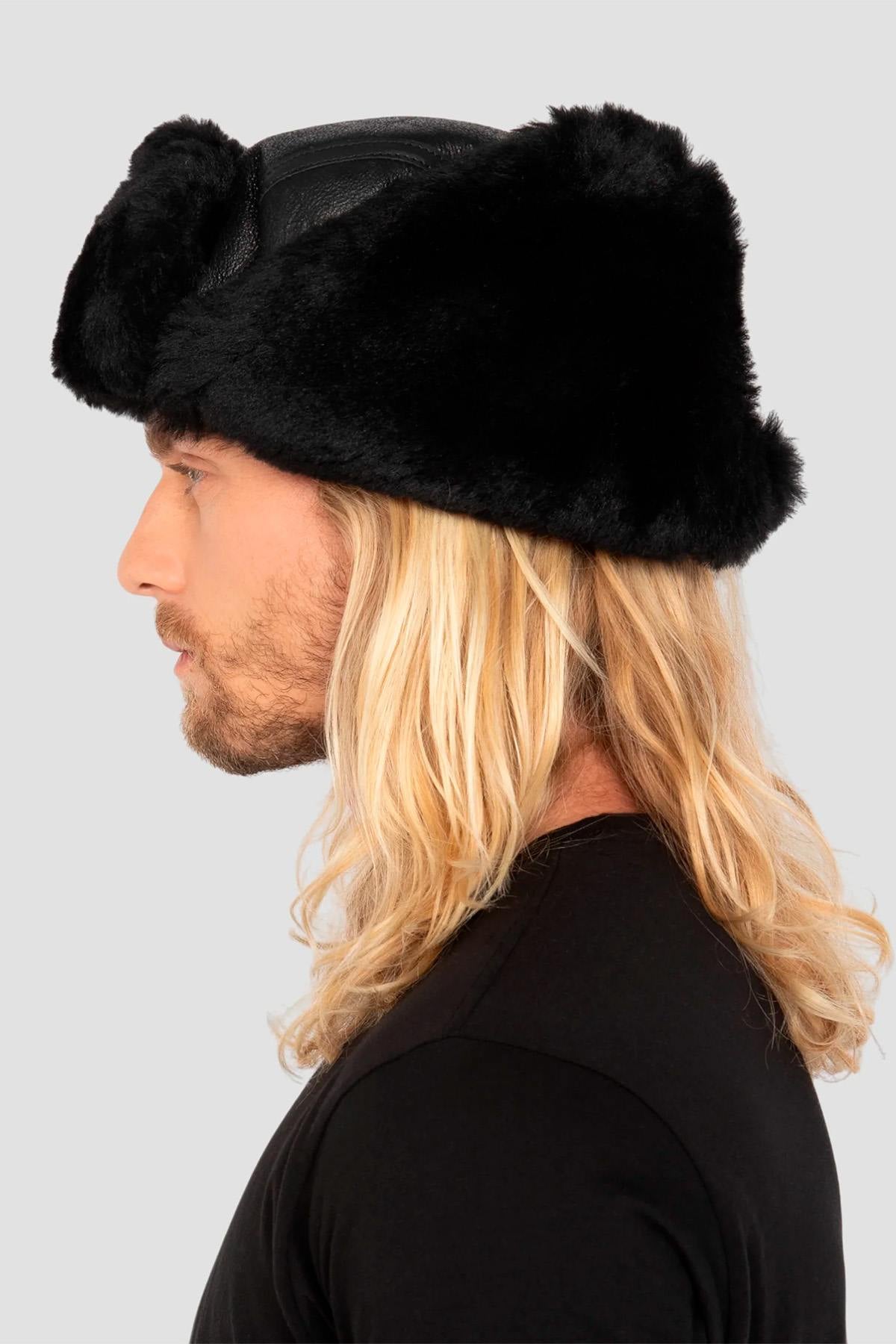 Black double-sided sheepskin hat - Image n°4