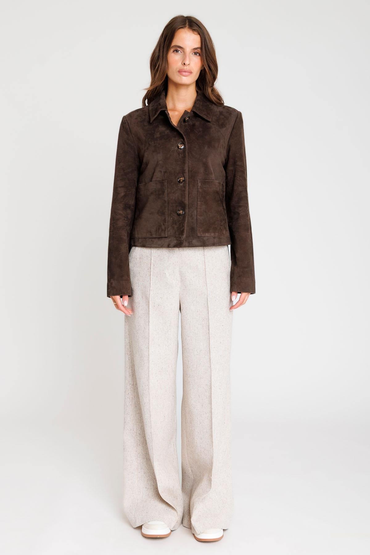 Brown suede leather jacket with shirt collar and buttons - Image n°5