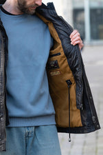 Glossy black lambskin jacket, quilted lining. Mid-length, regular fit. - Image n°6