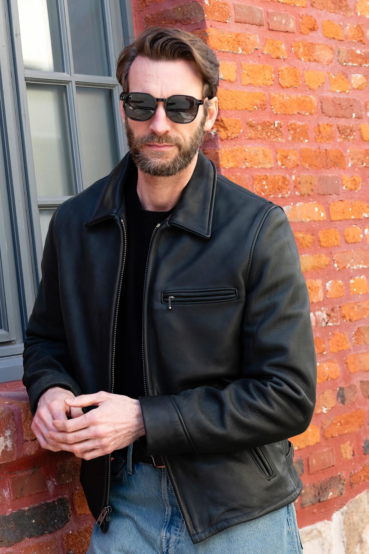 Horween cowhide Schott P693 Black-slim, durable, effortlessly stylish. - Image n°6