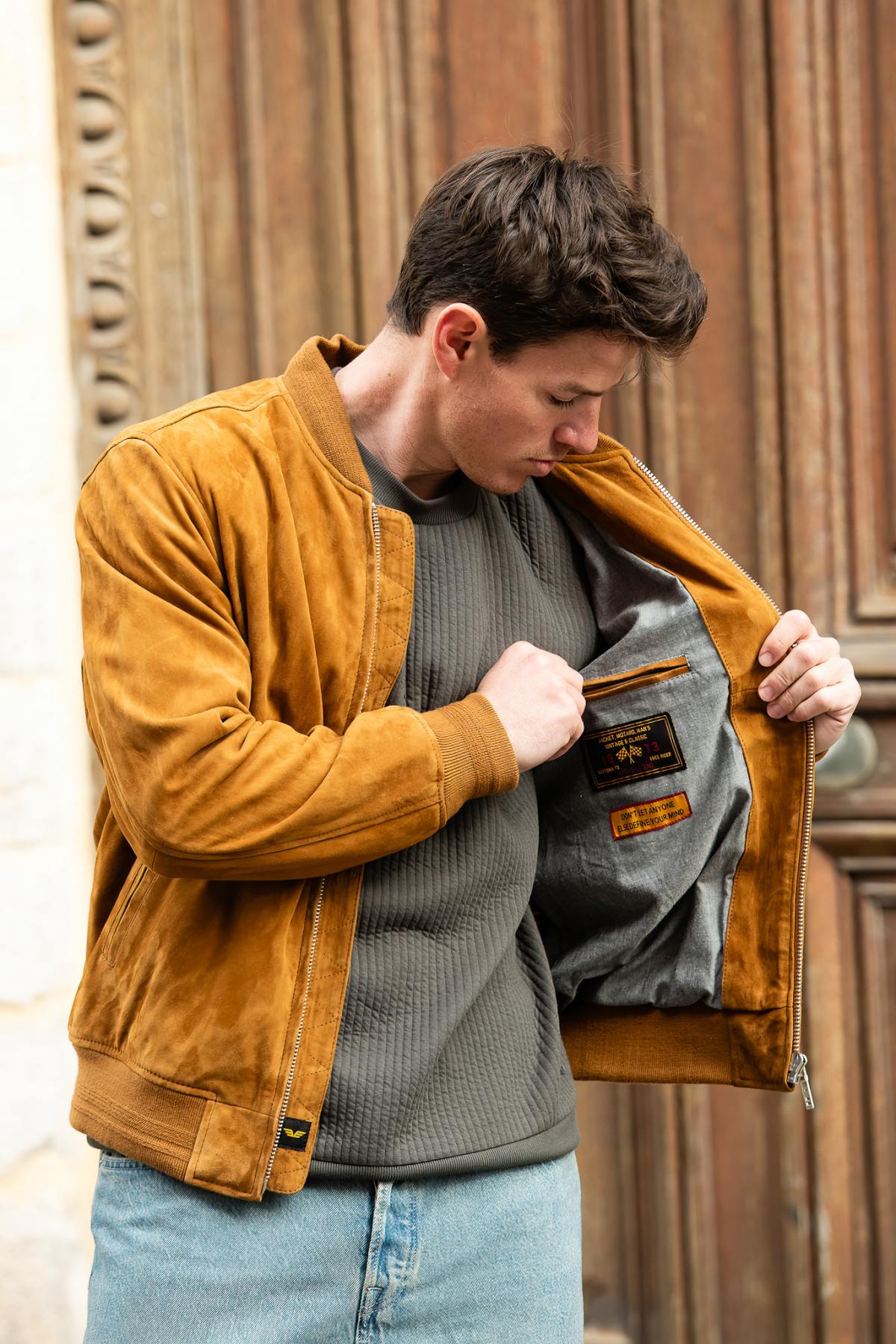 Cognac-colored suede teddy bear - Image n°7