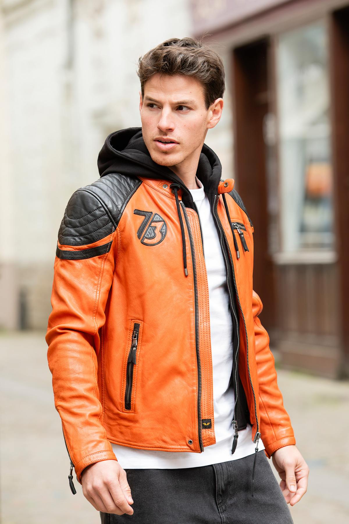 Orange hooded biker jacket with shoulder stitching - Image n°5