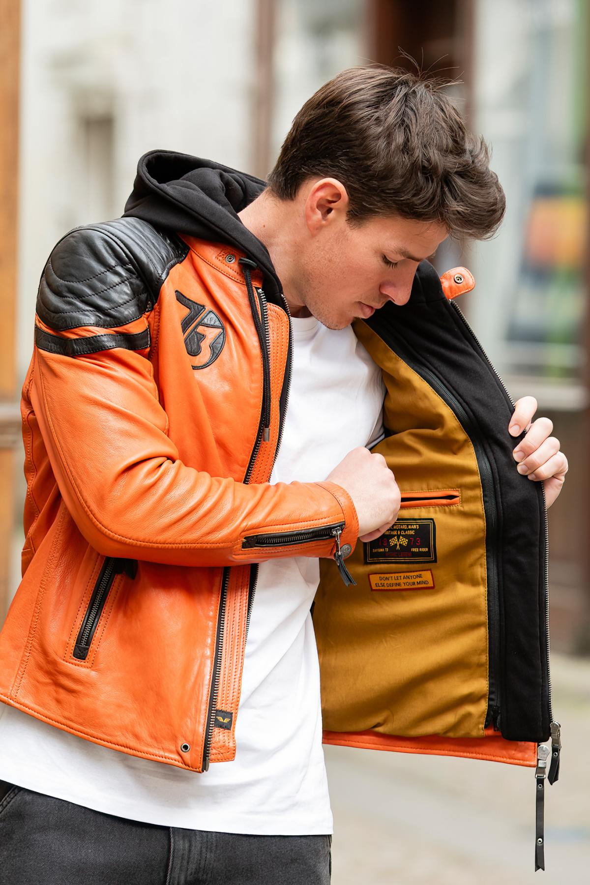 Burnt orange lambskin jacket with biker hood and waist-cut fit. - Image n°6