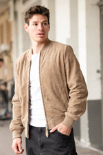 Schott LC300: dark beige suede goat leather, timeless teddy style. - Image n°1
