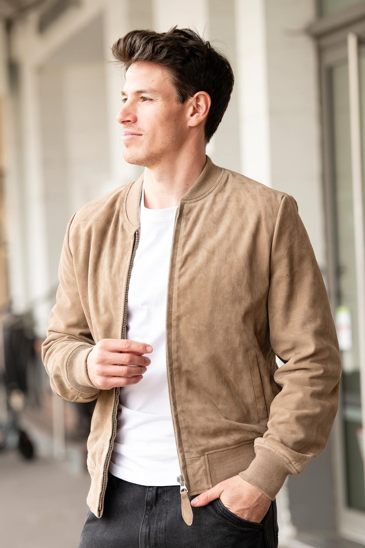Schott LC300: dark beige suede goat leather, timeless teddy style. - Image n°3