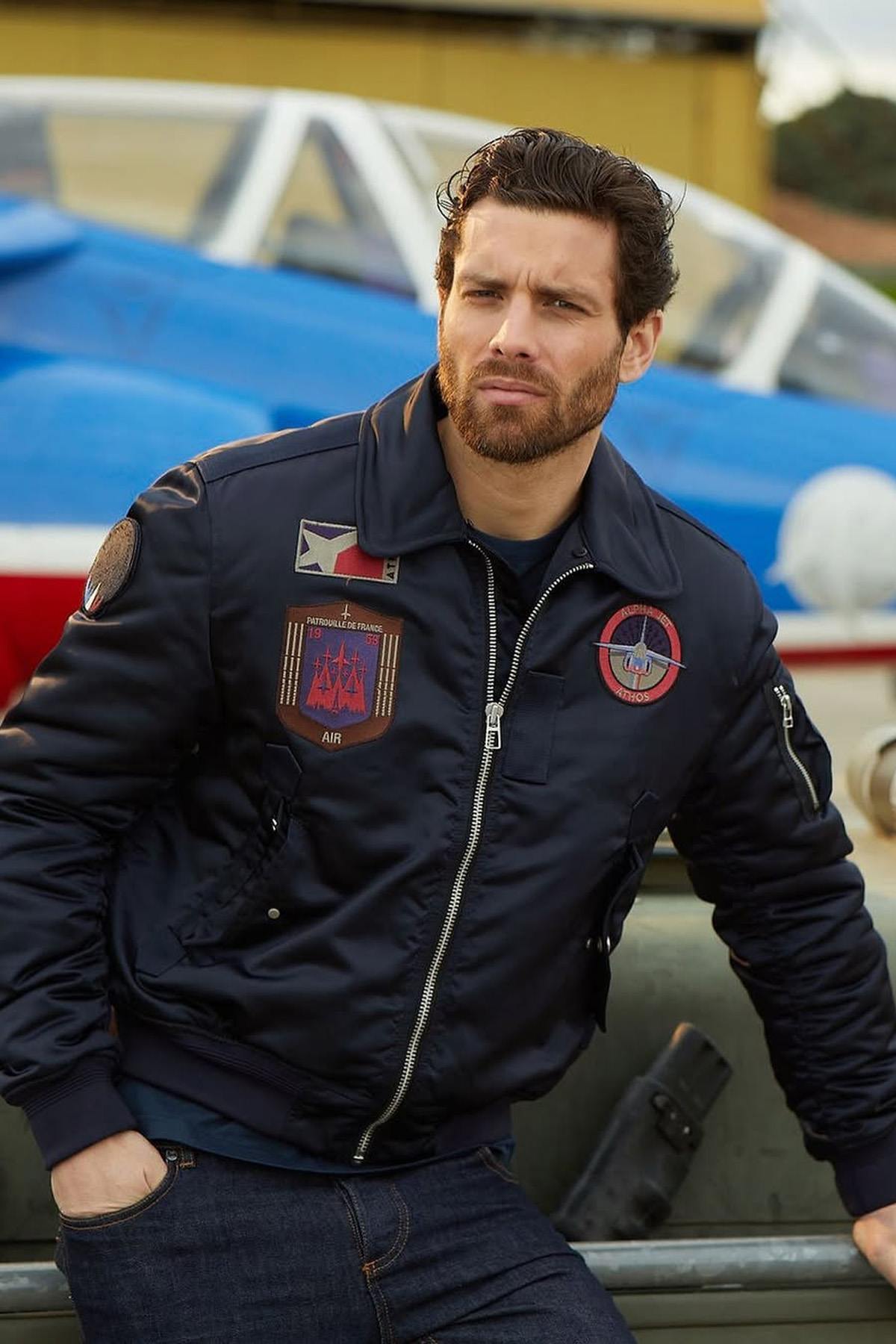 Navy blue nylon bombers with removable fur collar - Image n°1