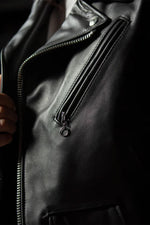 A slim women's Perfecto® in naked cowhide, crafted by Schott NYC. - Image n°10