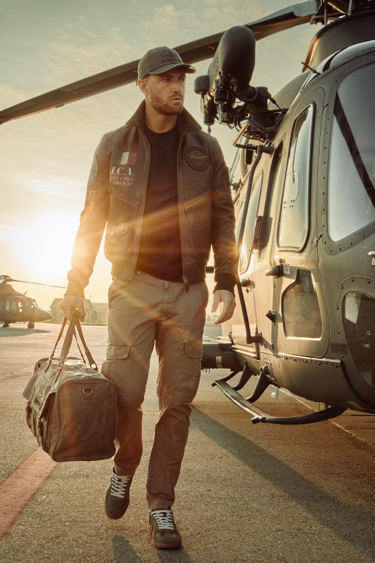 Patched and printed brown leather pilot jacket - Image n°2