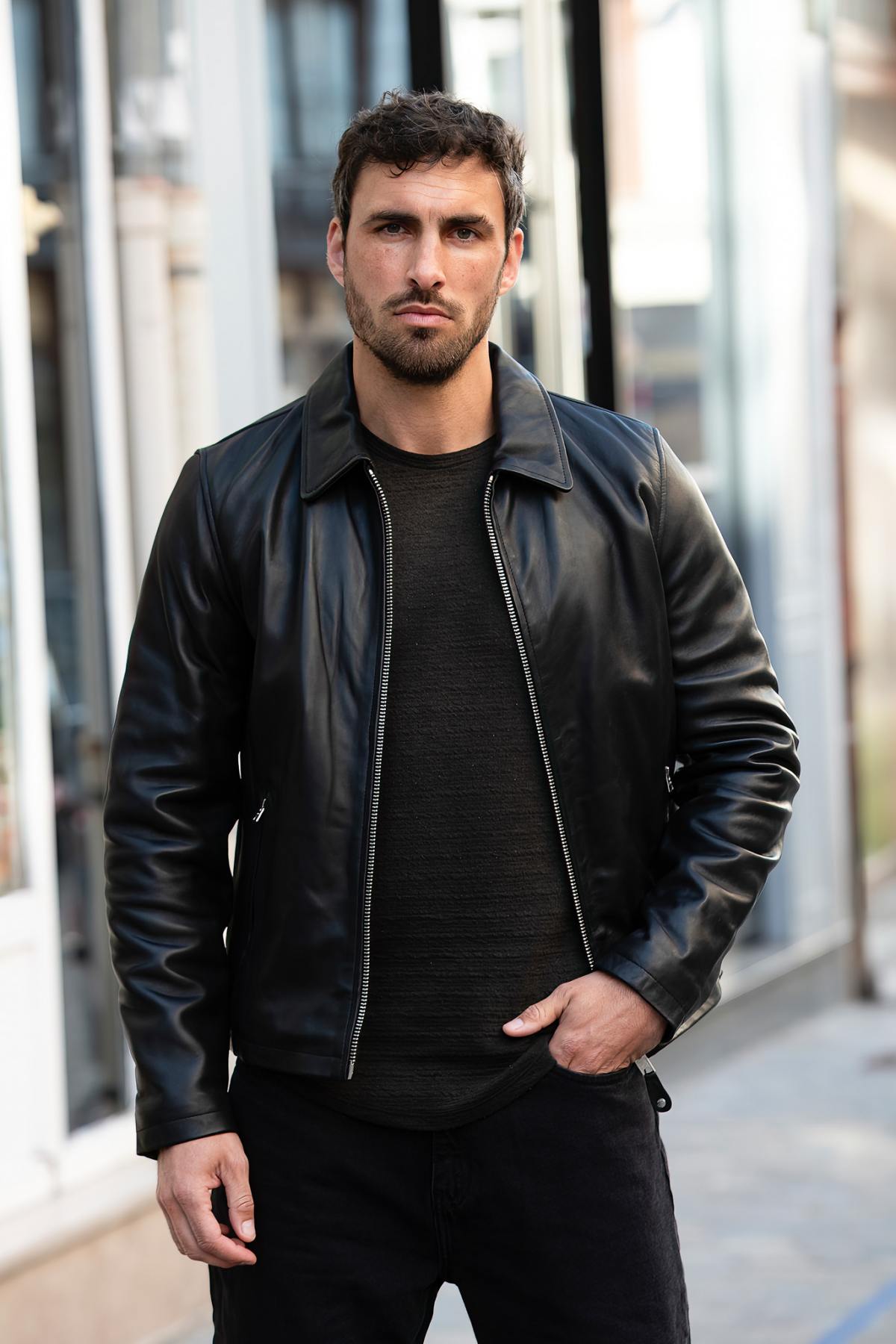 Black simple shirt-collar leather jacket - Image n°2