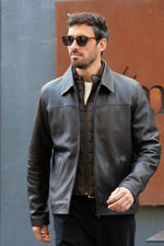 Brown leather jacket with a clean, shirt-collar design and removable facing - Image n°1