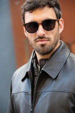 Brown leather jacket with a clean, shirt-collar design and removable facing - Image n°2