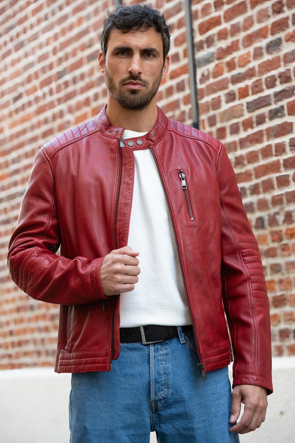 Red biker-collar leather jacket - Image n°1