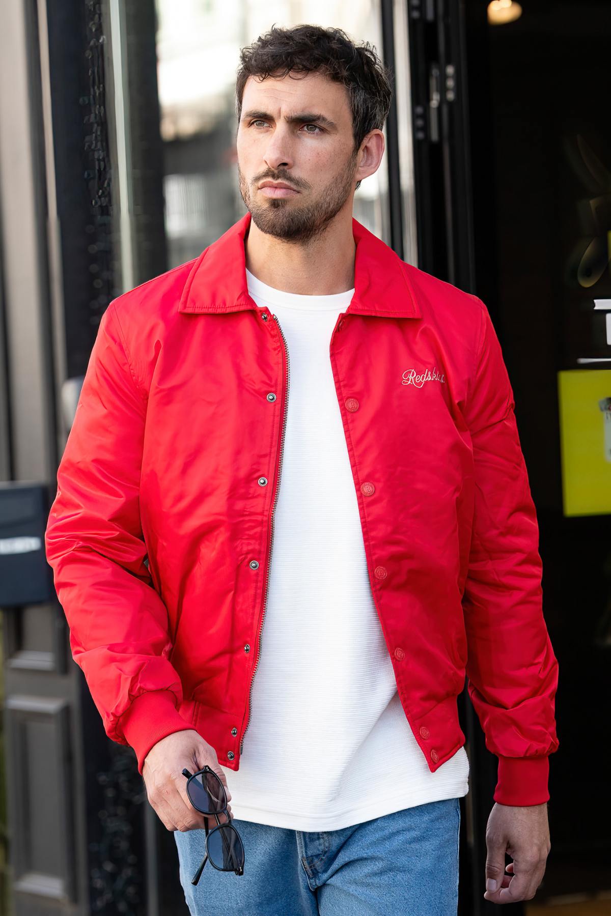 Bright red teddy jacket with embroidered shirt collar and Japanese inspiration - Image n°2