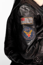 Black washed-lamb leather aviator with detachable shearling collar. - Image n°4