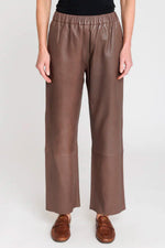 Taupe leather trousers with elasticated waistband - Image n°3