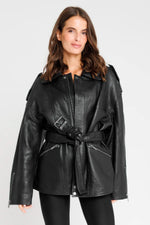 Trendy oversized black leather jacket for women - Image n°1
