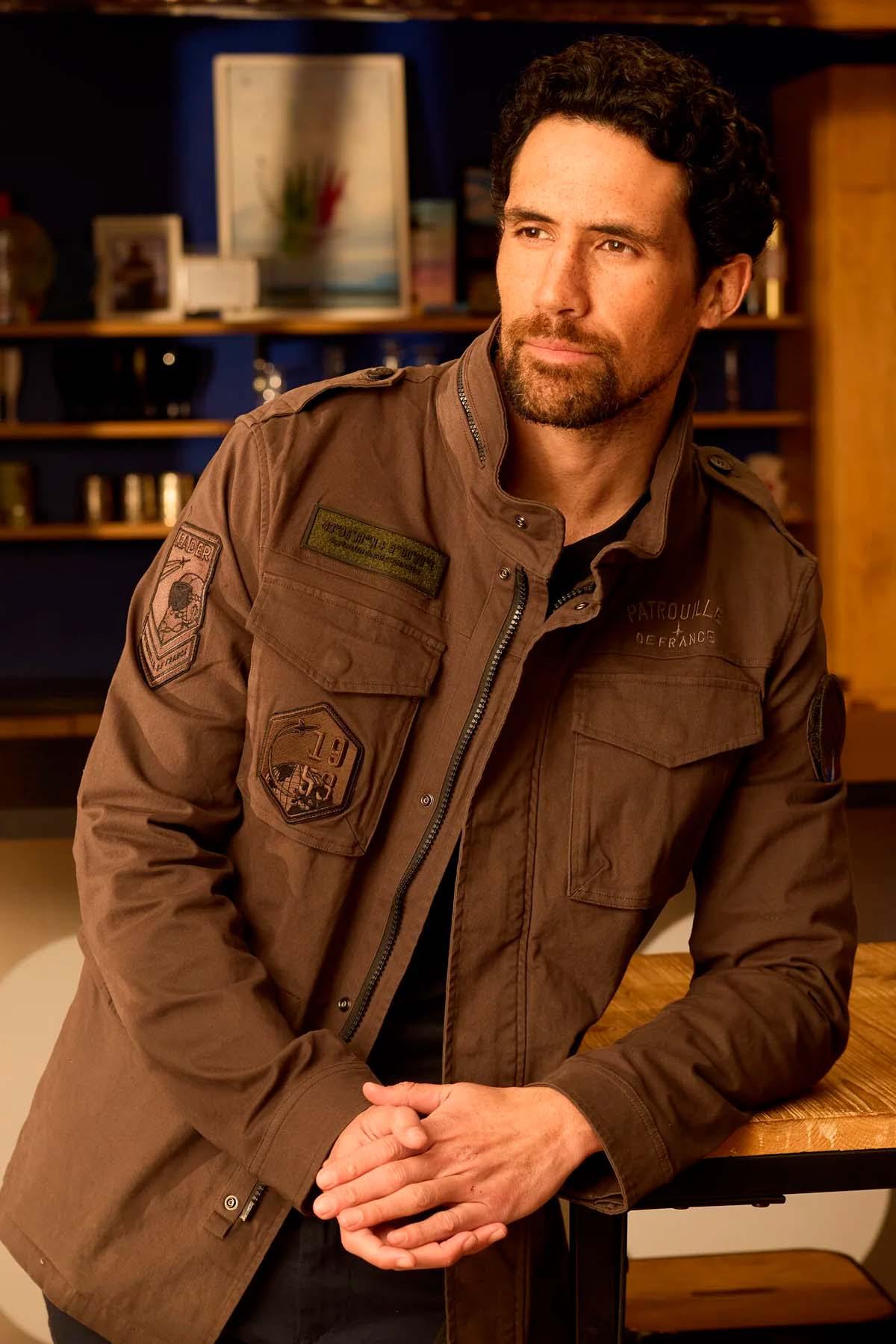Khaki army-style multi-pocket jacket with stand-up collar - Image n°1