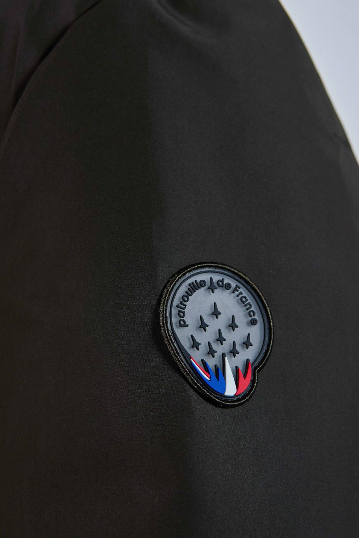 Khaki waterproof jacket of the Patrouille de France - Image n°3