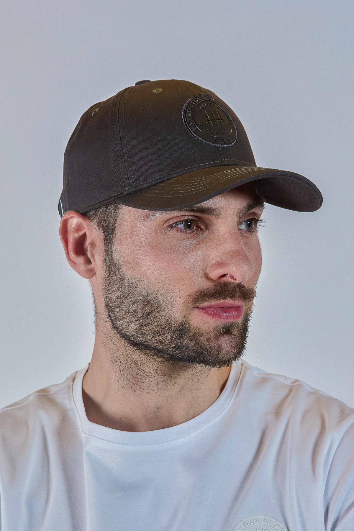 Army green embroidered cotton cap - Image n°1