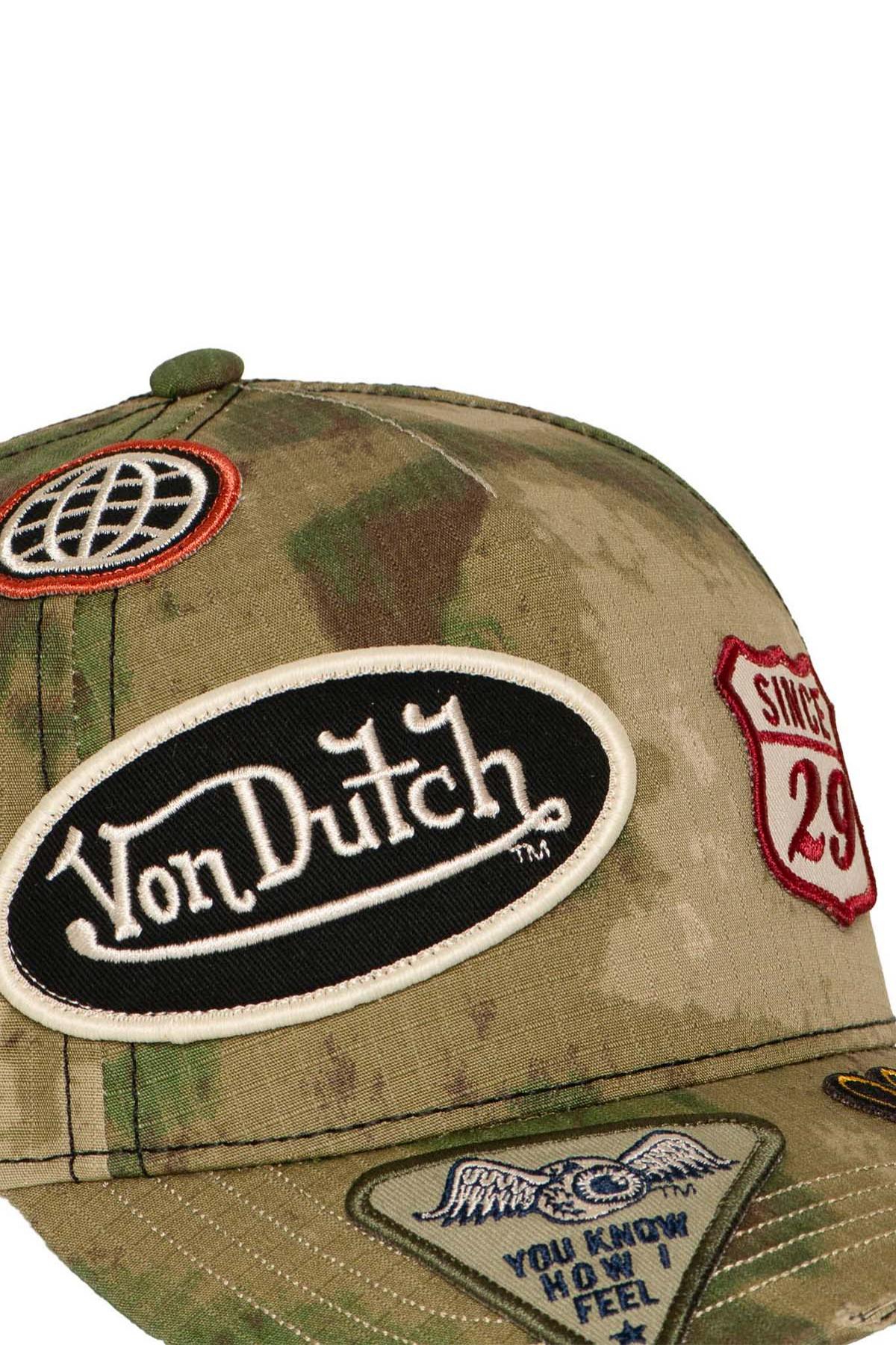 Camouflage cotton cap with badges - Image n°4