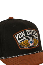 Black and orange cap with embroidered badge - Image n°4