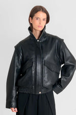 Oversized black leather jacket with detachable sleeves - Image n°6