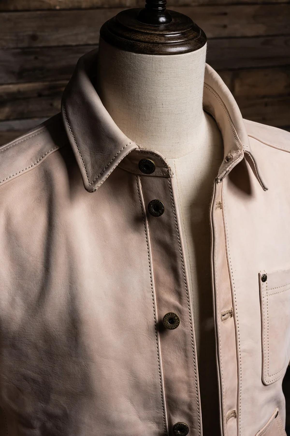 Master jacket in a faded beige-cognac finish - Image n°8