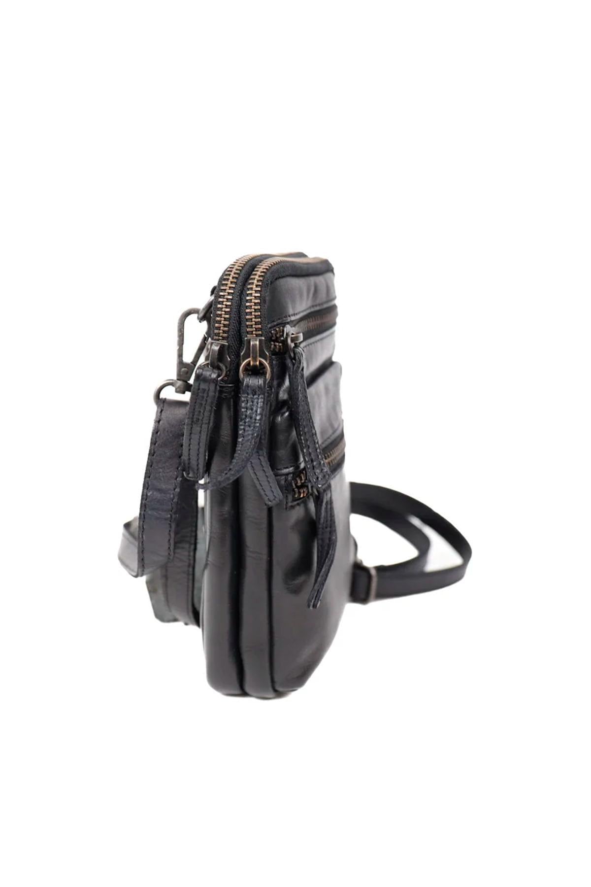Black leather bag with embossed logo - Image n°4