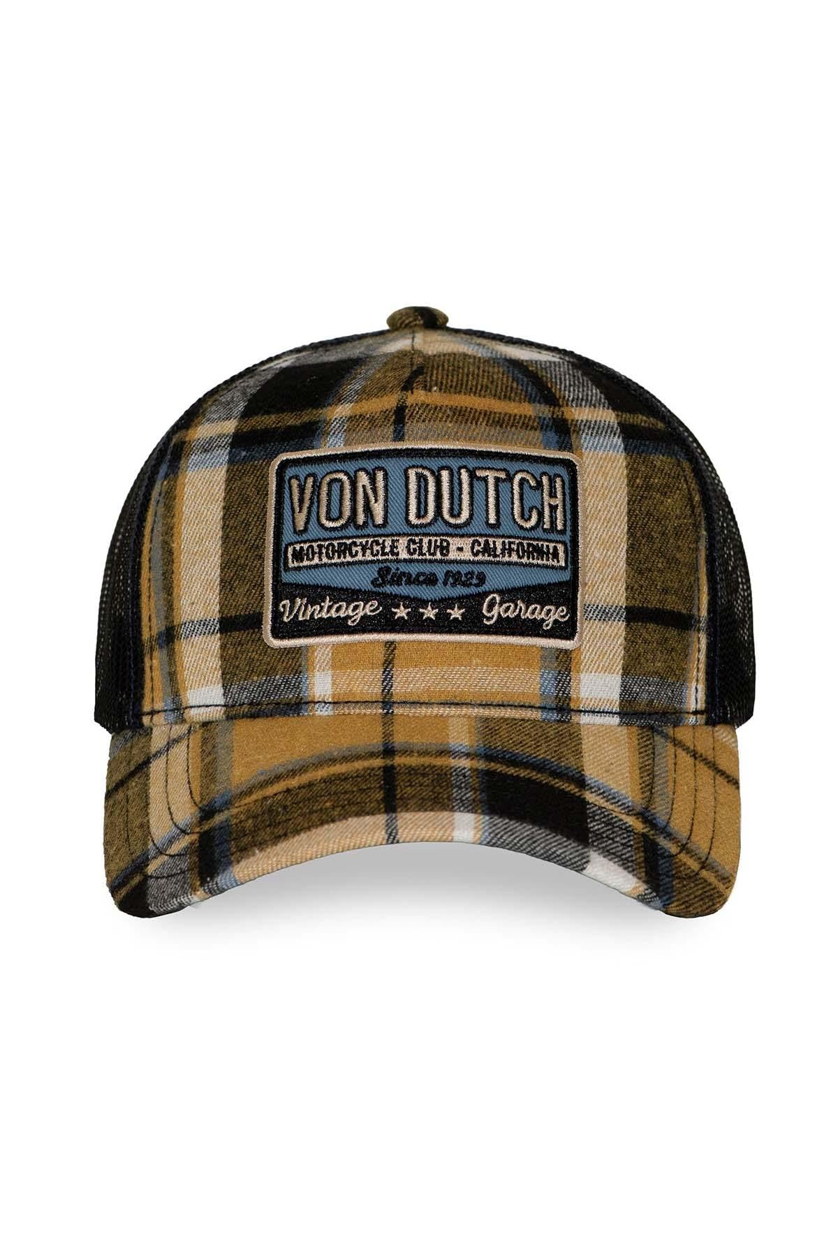 Check-pattern cap with a yellow and navy blue badge - Image n°3