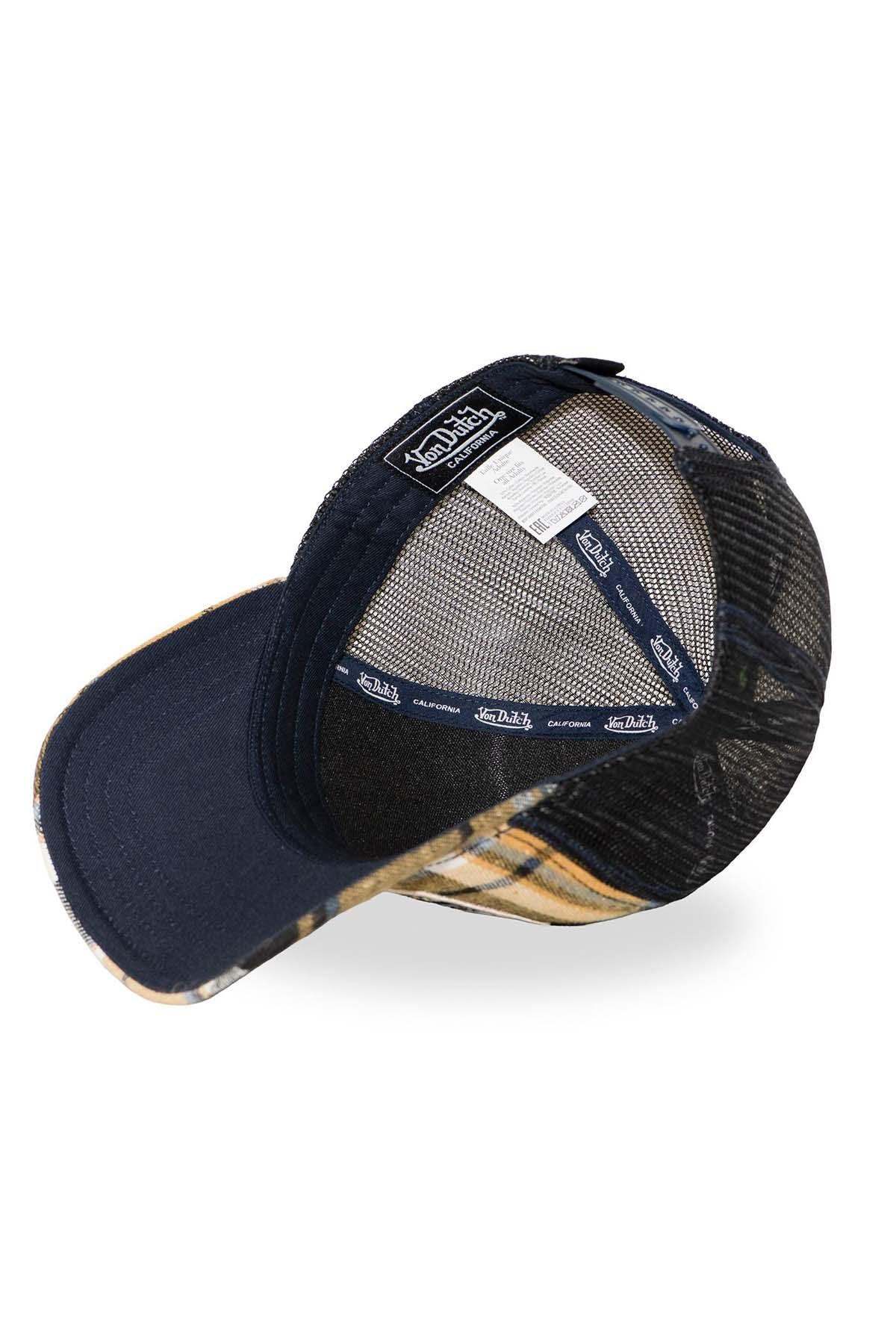 Check-pattern cap with a yellow and navy blue badge - Image n°5