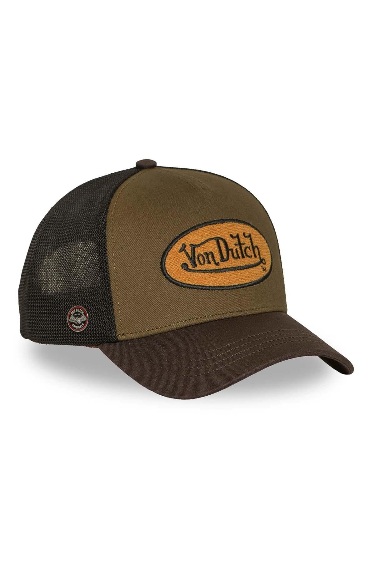 Cap with patch and premium finishes - Image n°1