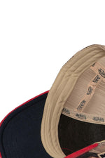 Trucker cap with vintage pin-up print - Image n°6