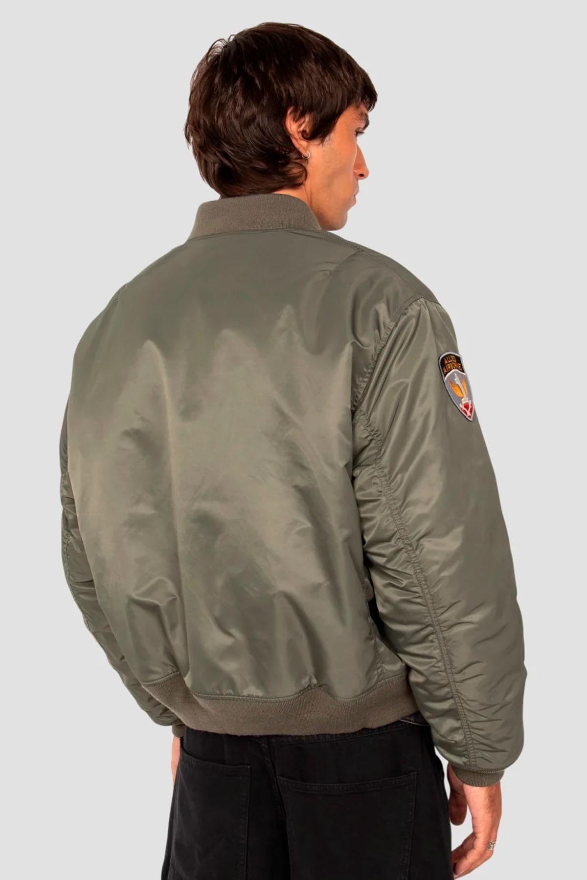 Sage khaki MA-1 style bomber jacket with patches - Image n°3