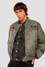 Sage khaki MA-1 style bomber jacket with patches - Image n°10