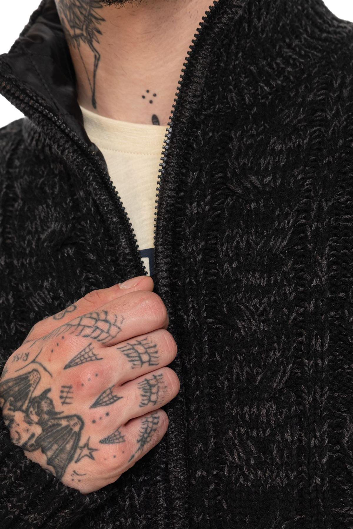  Knitted zip-up vest with Von Dutch badge - Image n°6
