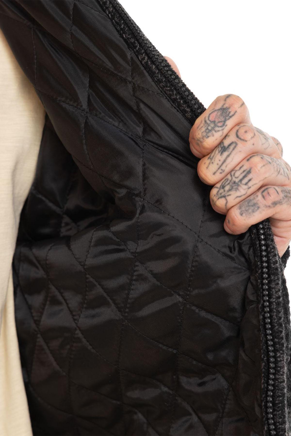  Knitted zip-up vest with Von Dutch badge - Image n°7