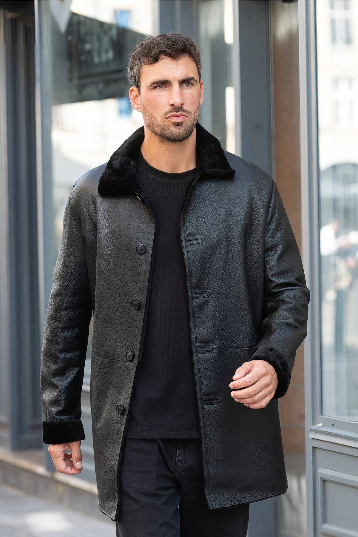 Black long shearling leather coat - Image n°2