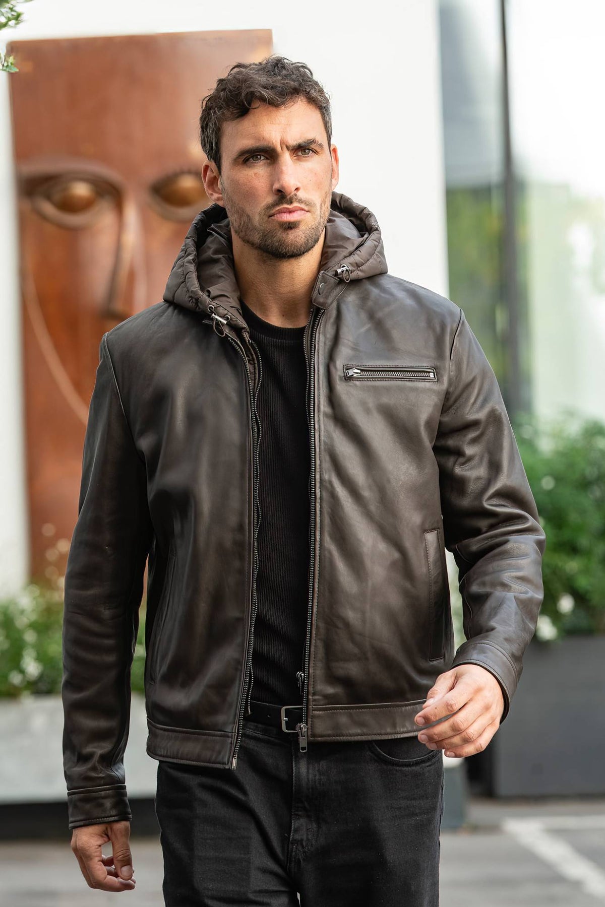 Brown round-neck leather jacket with removable polyester hood - Image n°2