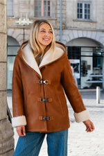 Chic whisky-colored shearling hooded coat - Image n°1