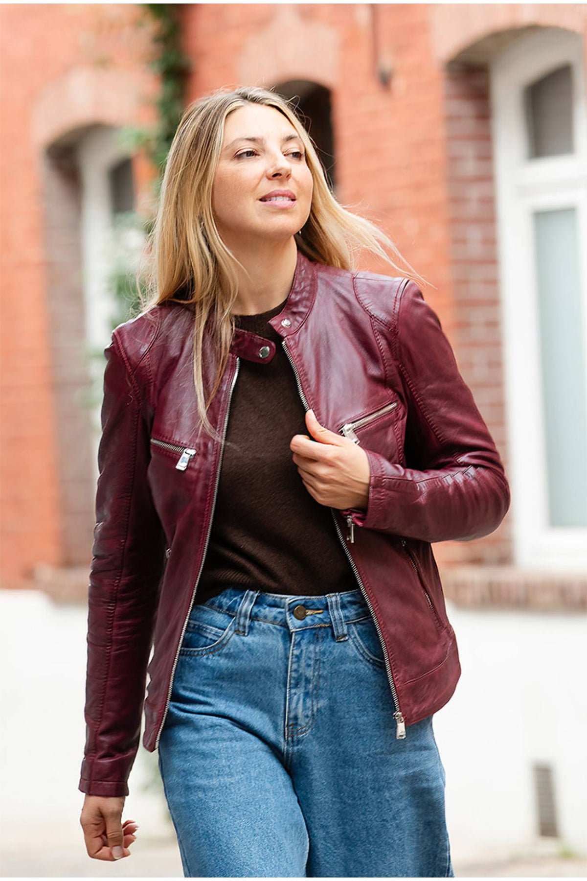 Women's dark pink leather biker-collar jacket - Image n°9