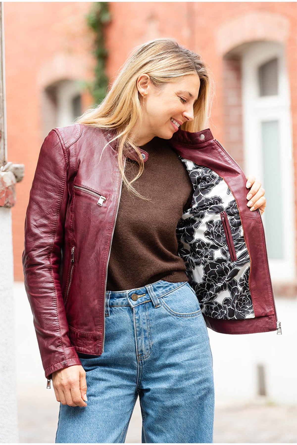 Women's dark pink leather biker-collar jacket - Image n°14