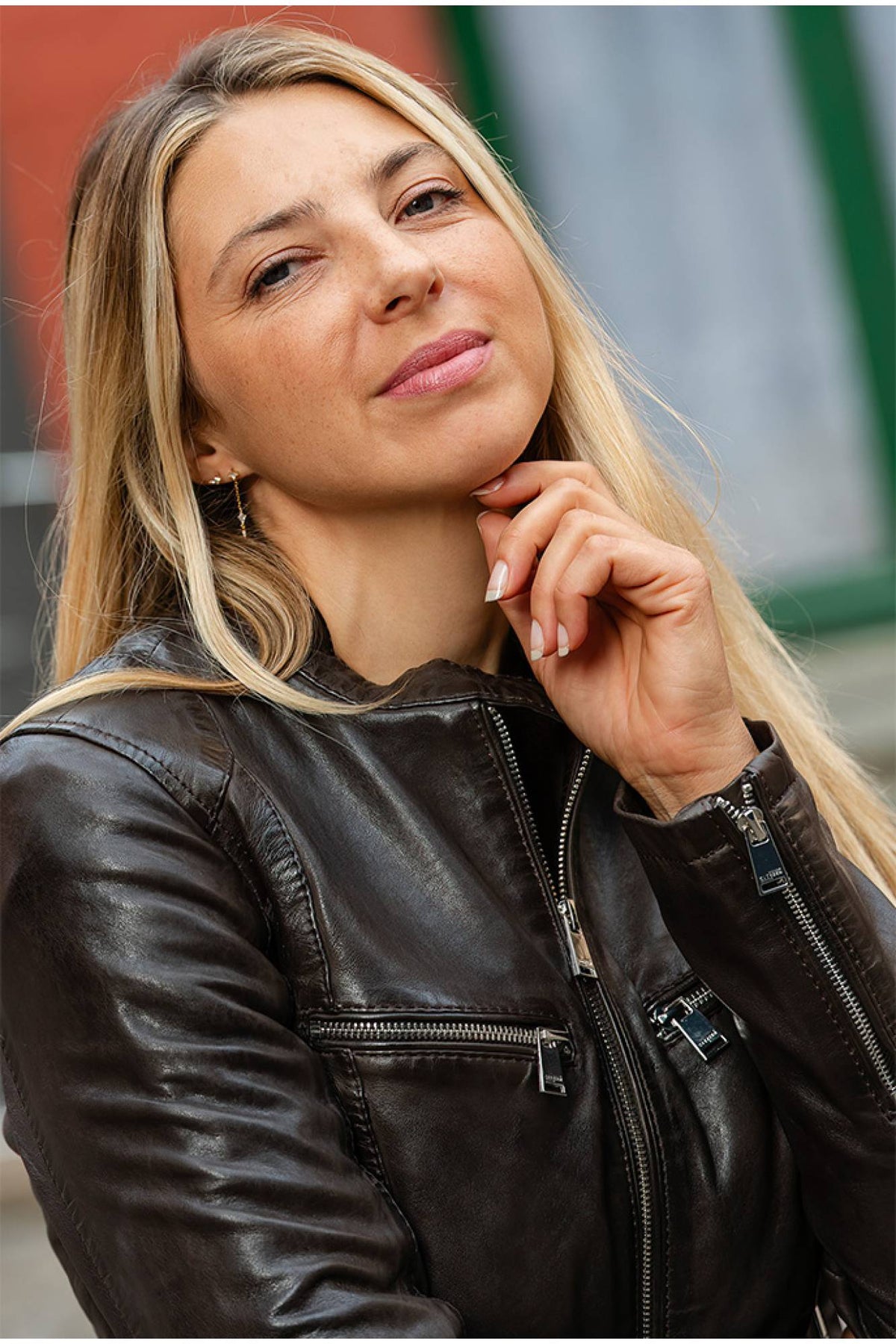 Women's chocolate brown leather biker collar jacket - Image n°2