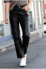 Women's straight-leg black leather trousers - Image n°5