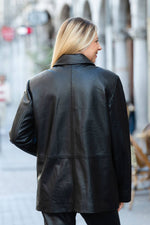 Black buttoned leather jacket with a clean-cut look - Image n°3