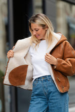 Trendy short oversized hooded coat - Image n°6