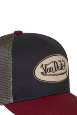 Red and grey trucker cap with embroidered logo - Image n°6