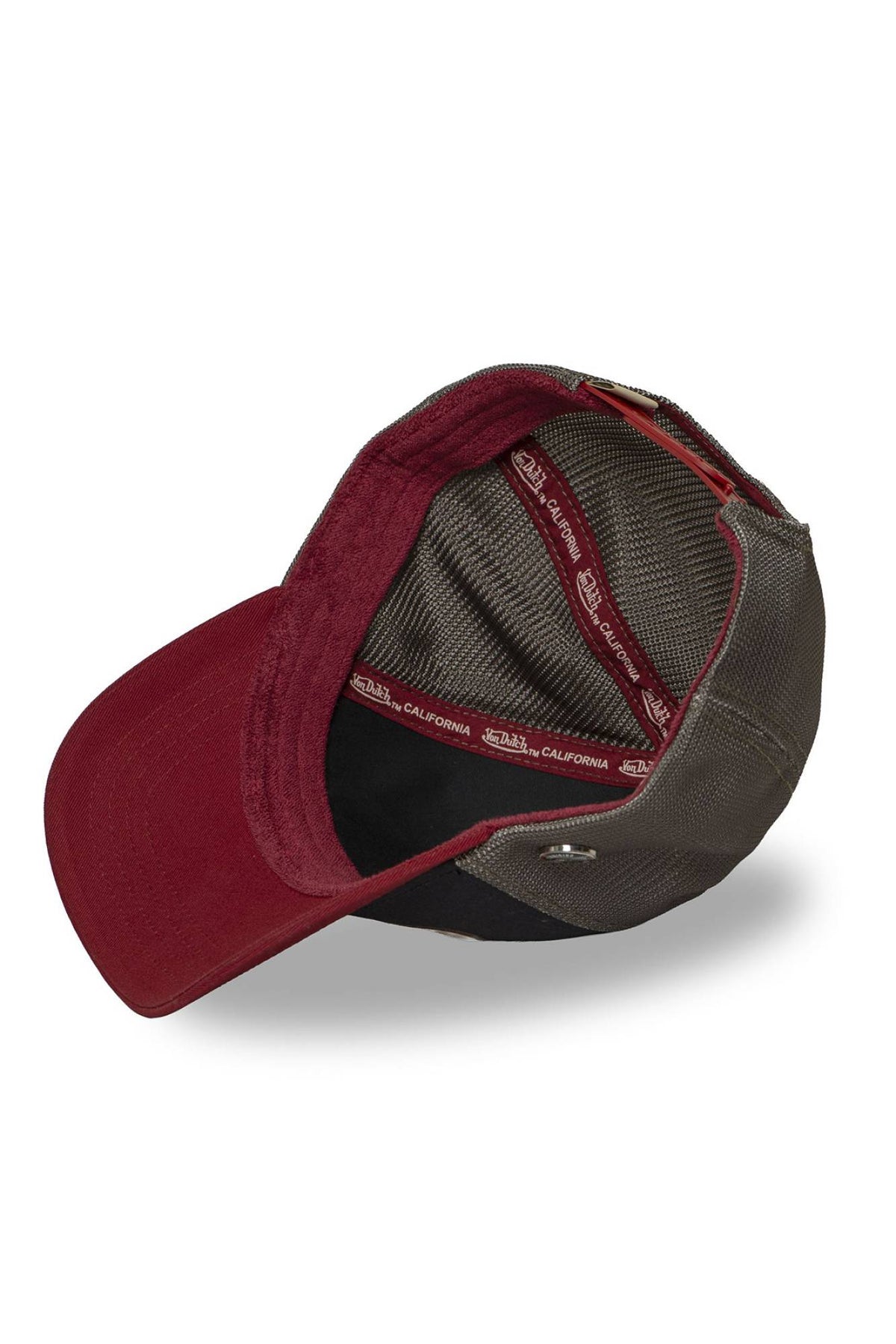 Red and grey trucker cap with embroidered logo - Image n°5