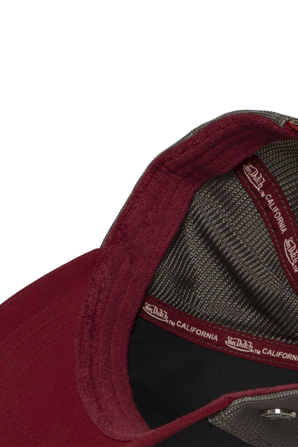Red and grey trucker cap with embroidered logo - Image n°7